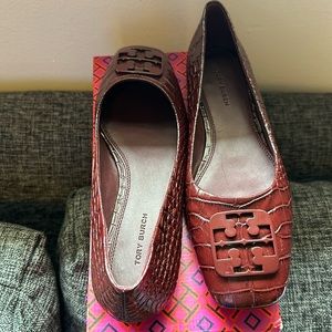 Tory Burch , brand new . Size 8.